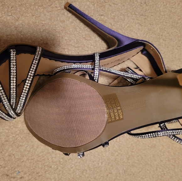 Shoes - Picture 3 of 6